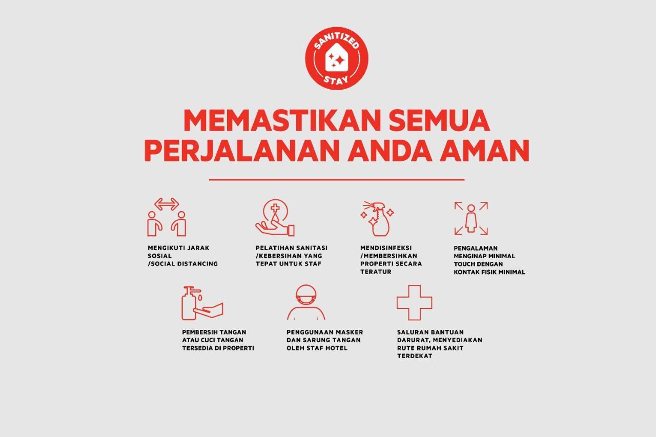Oyo 231 Hotel Andita Syariah Surabaya Buitenkant foto